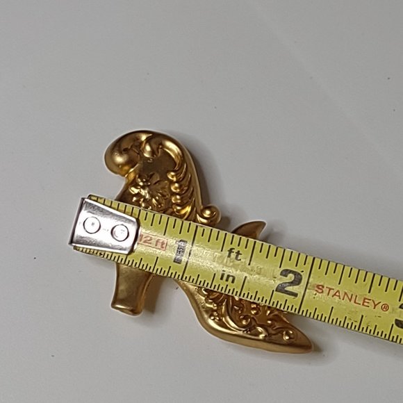Gold Tone Metal High Heel Shoe Brooch - Picture 8 of 12